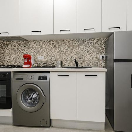 Azure Sea Apartments - Bychoice Mamaia Ngoại thất bức ảnh