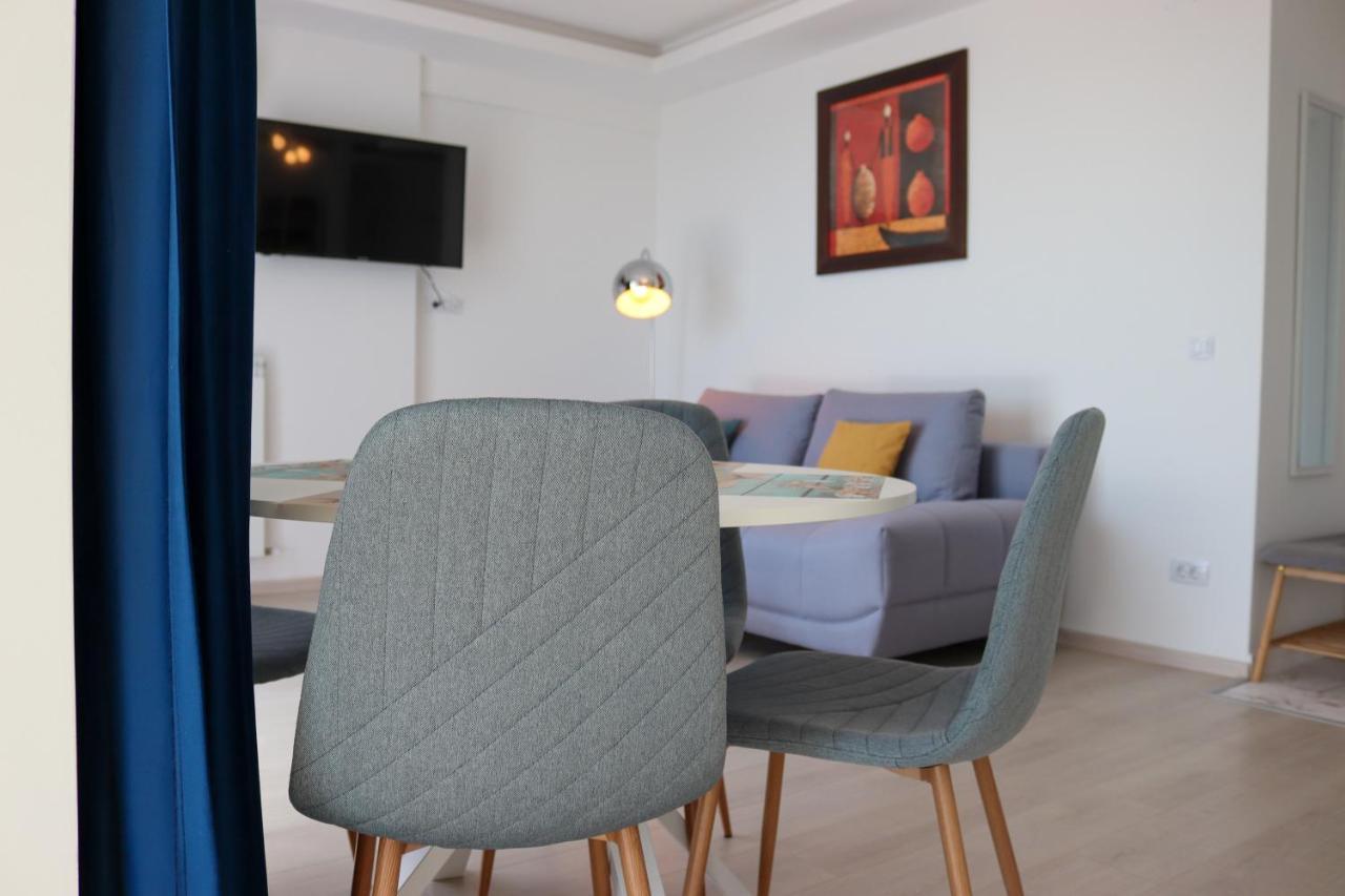 Azure Sea Apartments - Bychoice Mamaia Ngoại thất bức ảnh