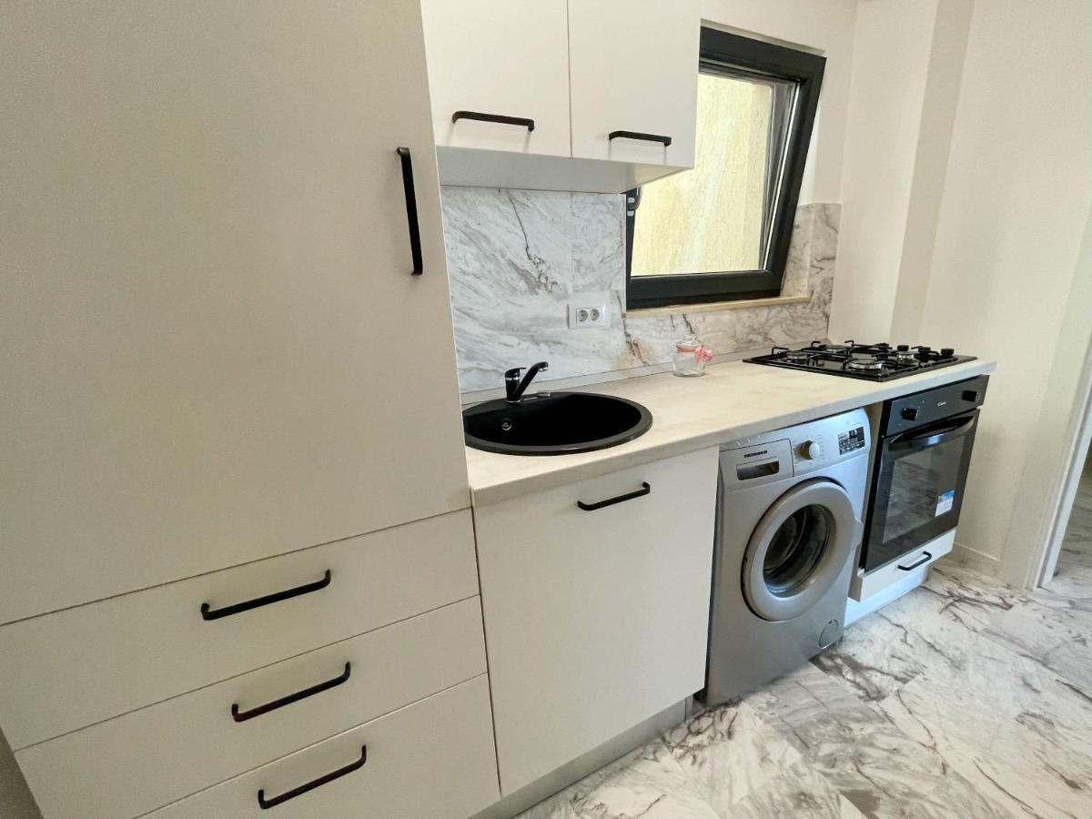 Azure Sea Apartments - Bychoice Mamaia Ngoại thất bức ảnh