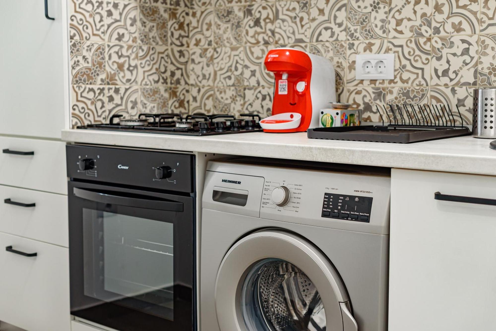 Azure Sea Apartments - Bychoice Mamaia Ngoại thất bức ảnh