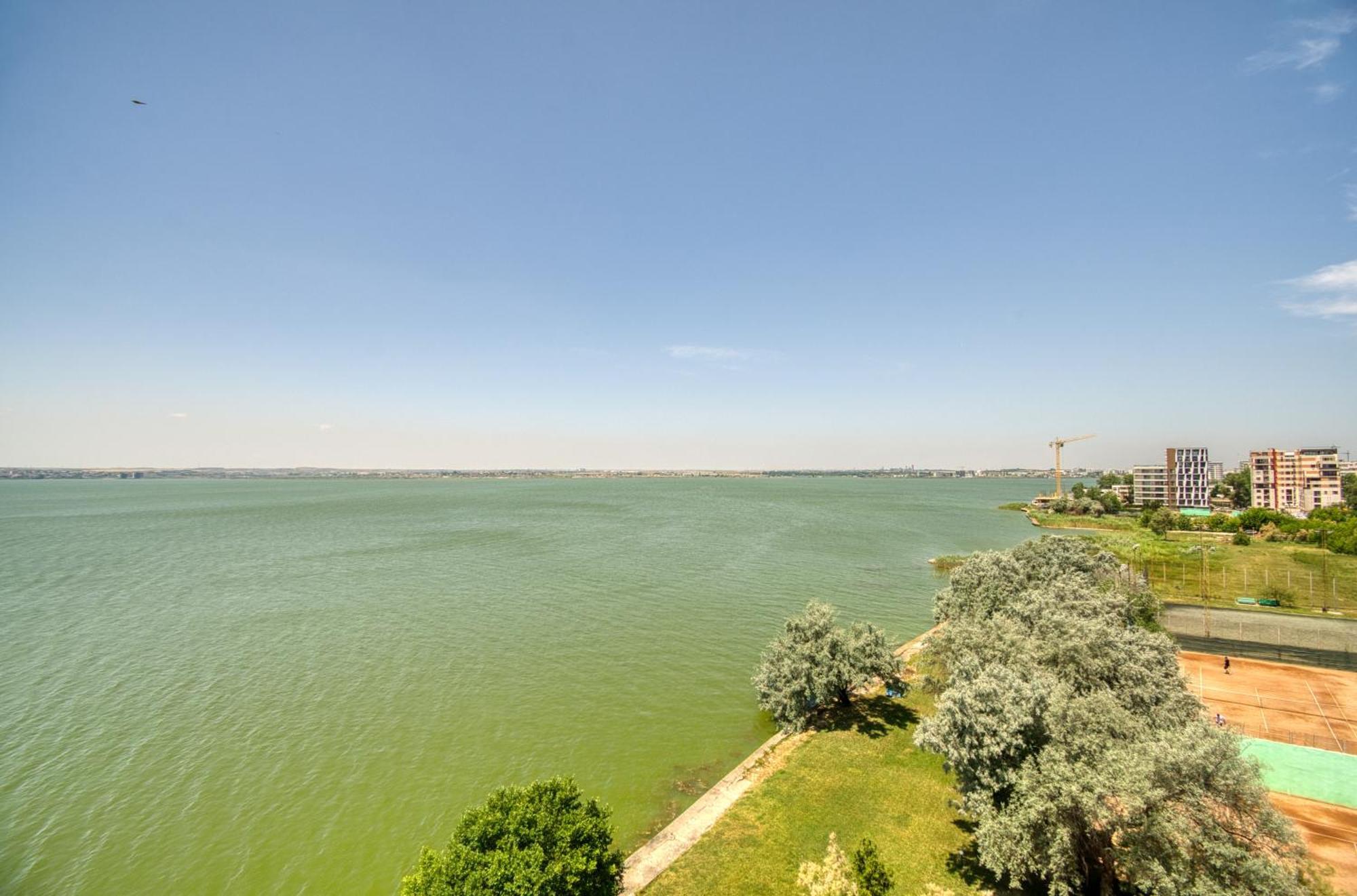 Azure Sea Apartments - Bychoice Mamaia Ngoại thất bức ảnh