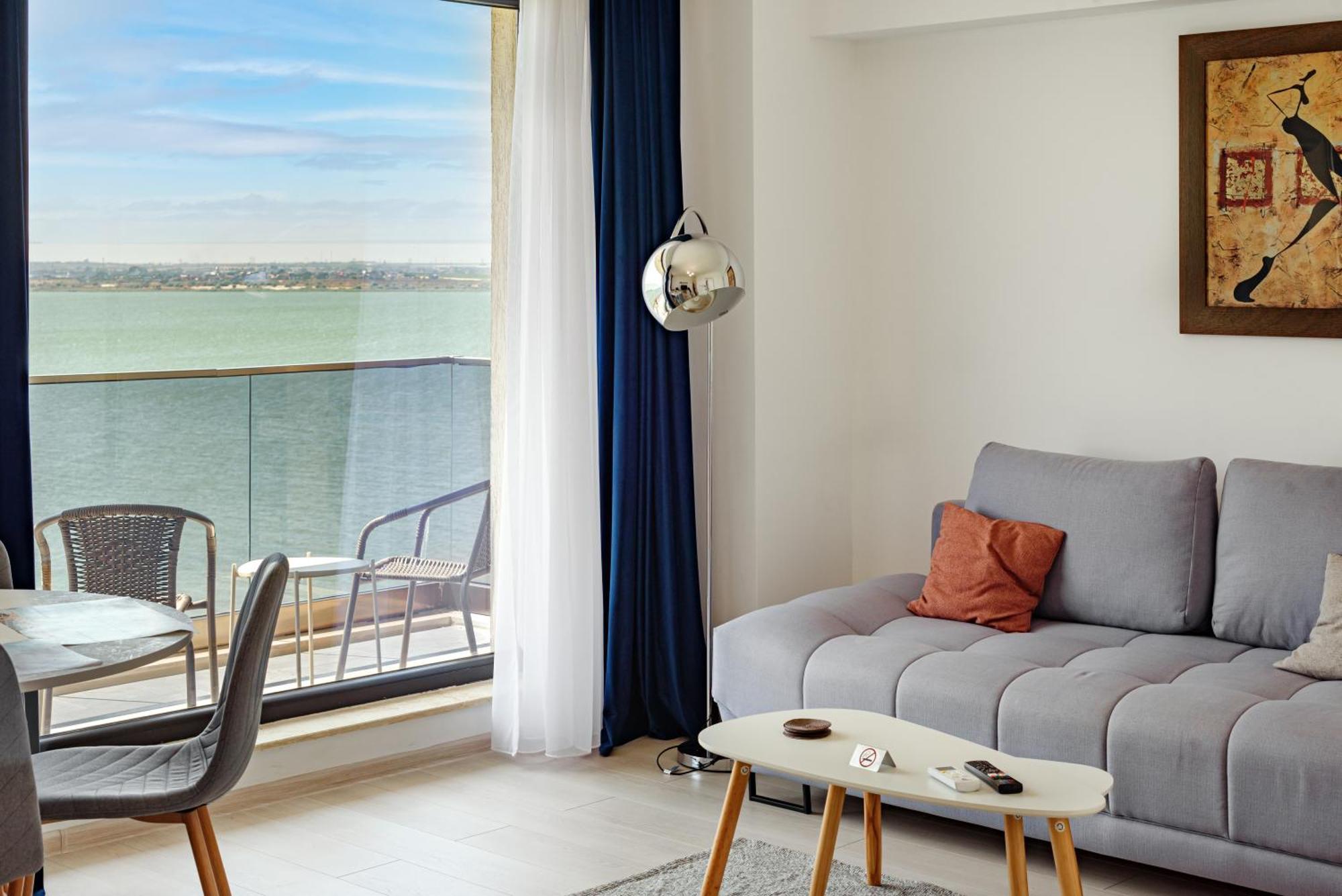 Azure Sea Apartments - Bychoice Mamaia Ngoại thất bức ảnh