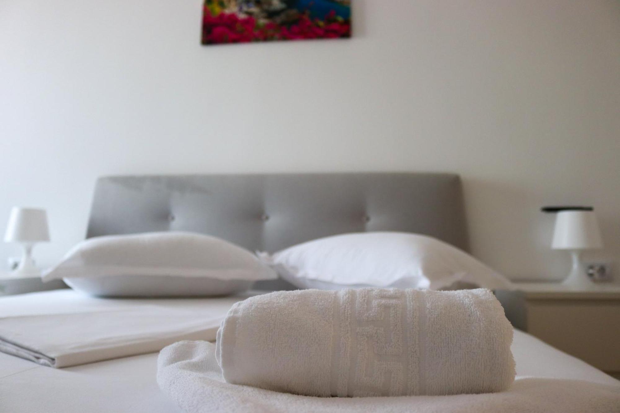 Azure Sea Apartments - Bychoice Mamaia Ngoại thất bức ảnh