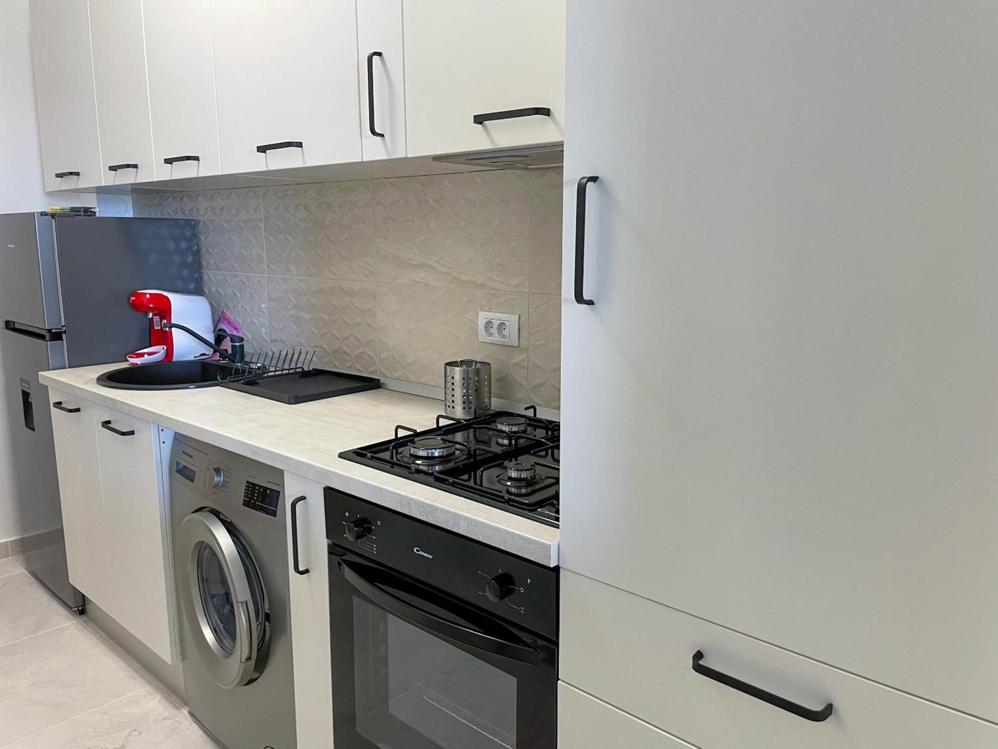 Azure Sea Apartments - Bychoice Mamaia Phòng bức ảnh