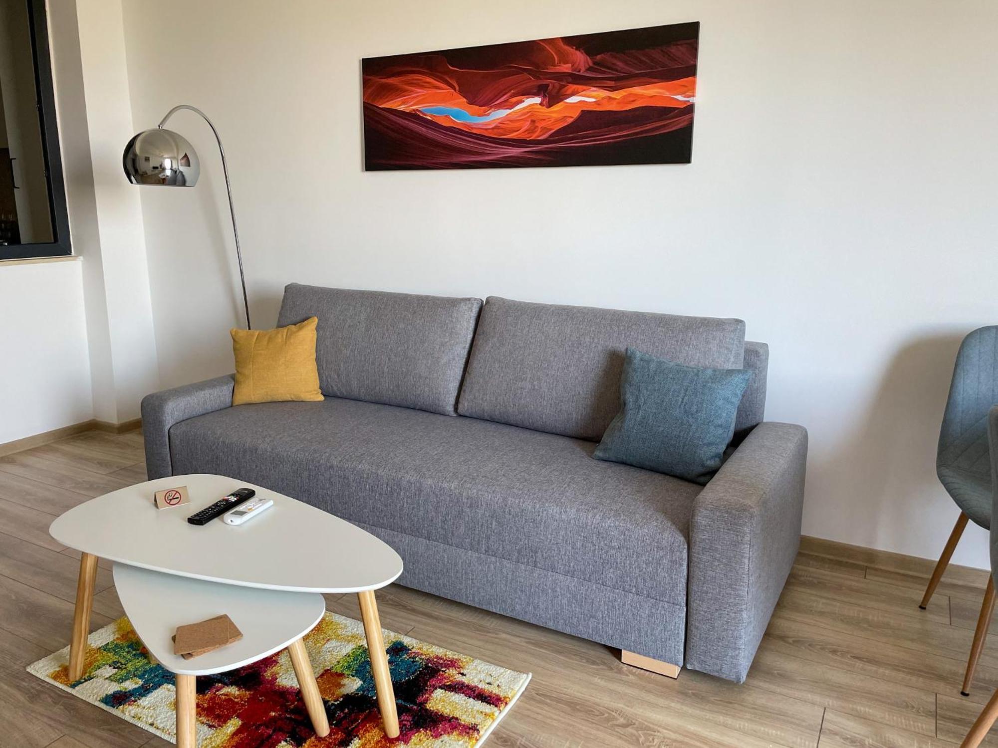 Azure Sea Apartments - Bychoice Mamaia Phòng bức ảnh