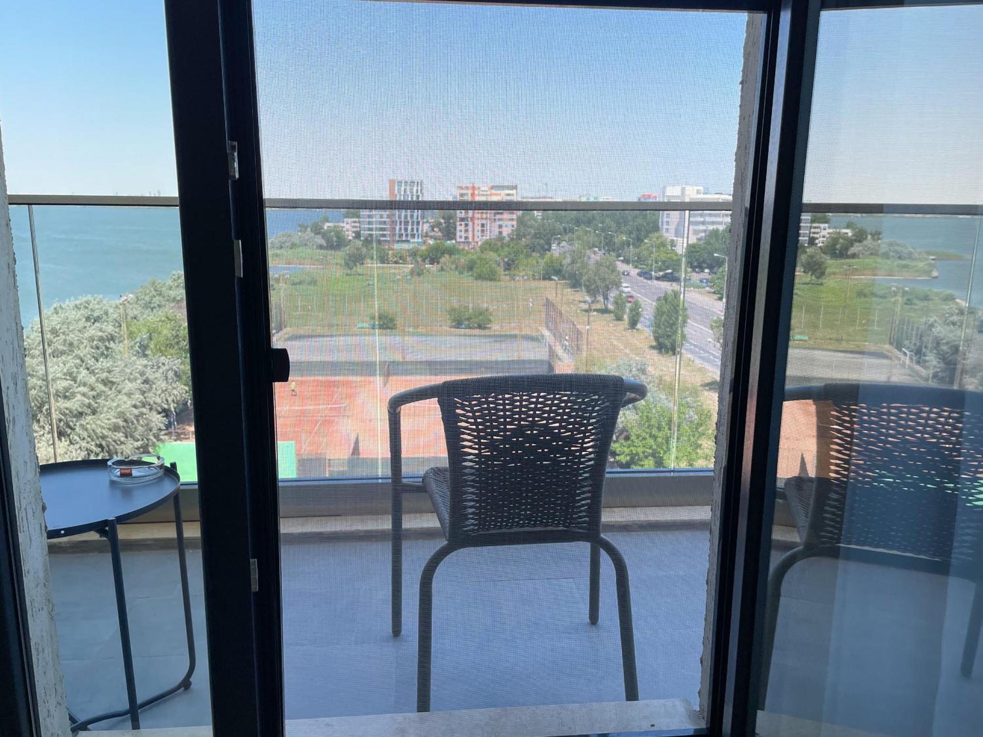 Azure Sea Apartments - Bychoice Mamaia Phòng bức ảnh
